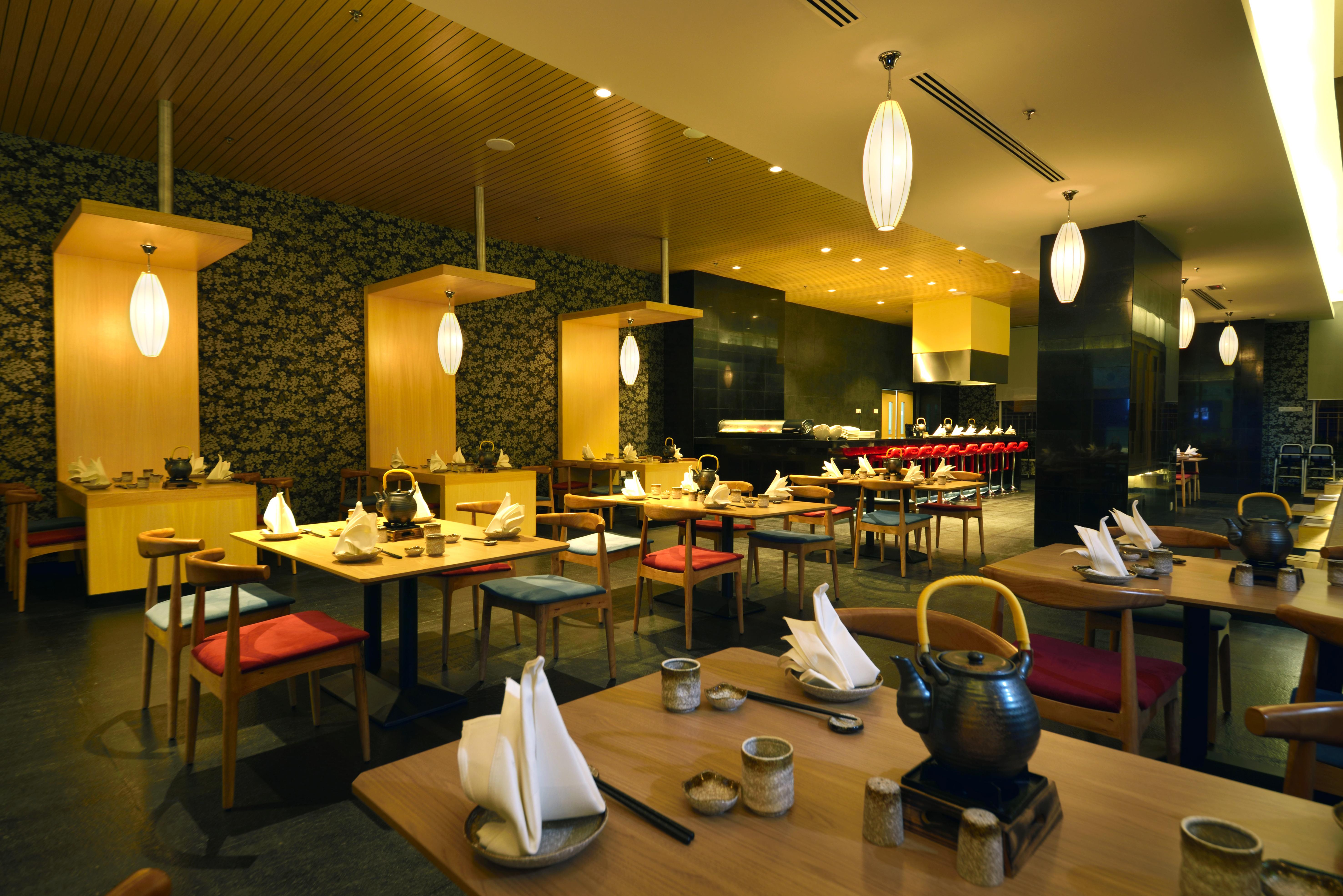 Lexis Suites Penang Bayan Lepas Zewnętrze zdjęcie The interior of a restaurant in Kuala Lumpur, Malaysia
