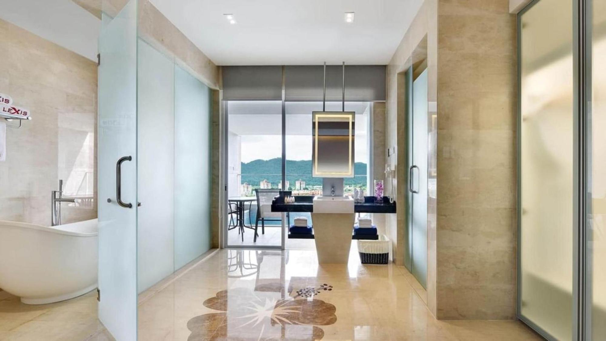 Lexis Suites Penang Bayan Lepas Zewnętrze zdjęcie